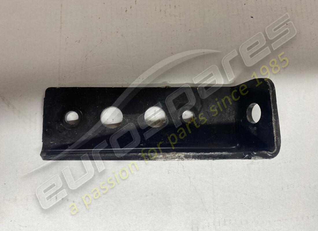 staffa anteriore ferrari usata. numero parte 65877600 (5)