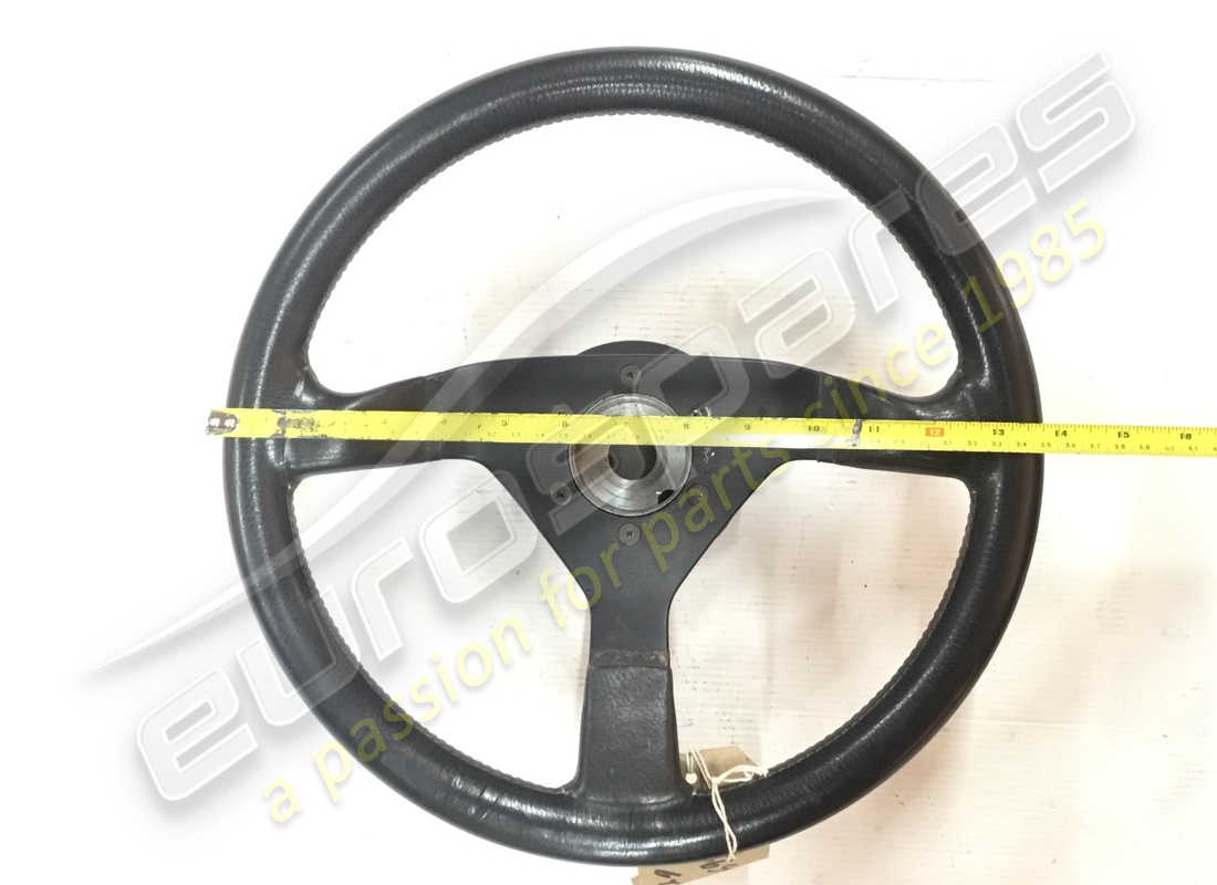 volante completo ferrari usato. numero parte 136549 (5)