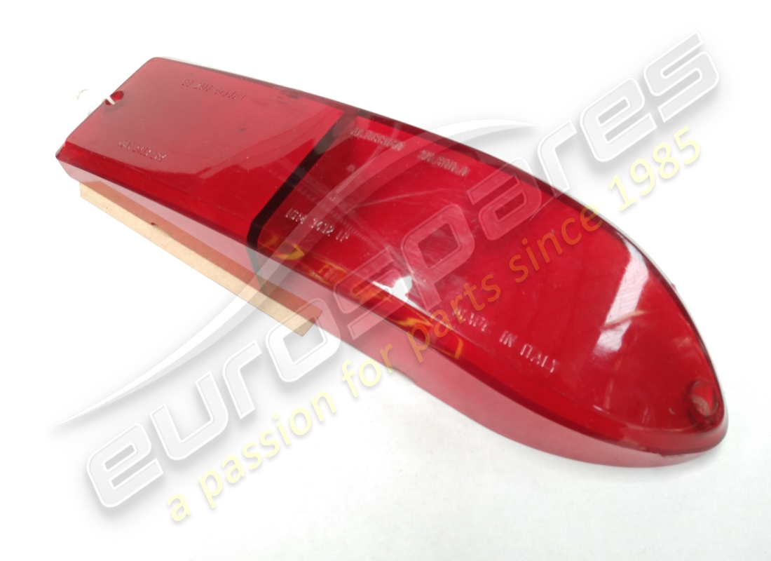 LENTE FANALE POSTERIORE DX USATA Ferrari . NUMERO PARTE 2428234200 (1)