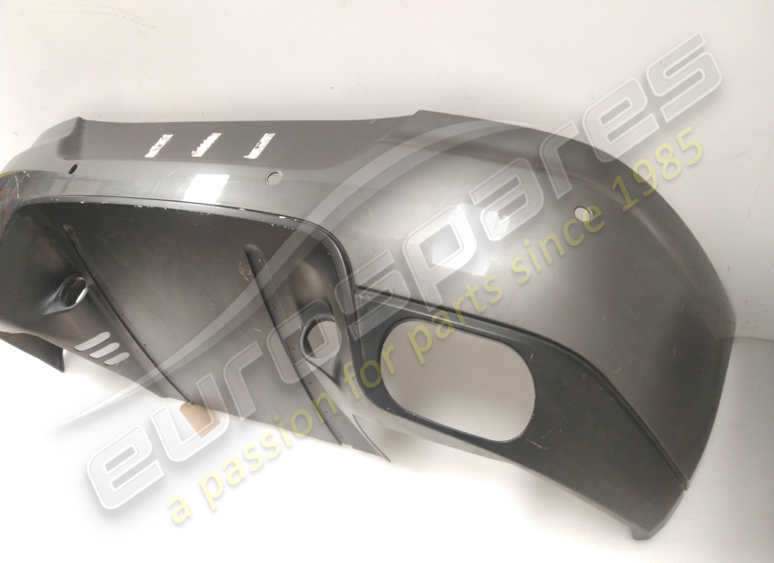 paraurti posteriore ferrari usato. numero parte 69899310 (3)