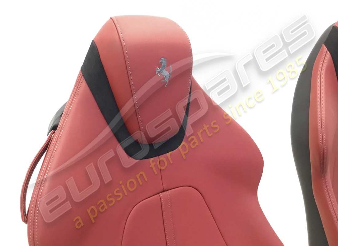 NUOVO (ALTRO) FERRARI ROMA GUIDA A GUIDA POSTI A SEDERE IN ROSSO. NUMERO PARTE EAP1226116 (2) nuovo (altro) ferrari roma guida a guida posti a sedere in rosso. numero parte eap1226116 (2)