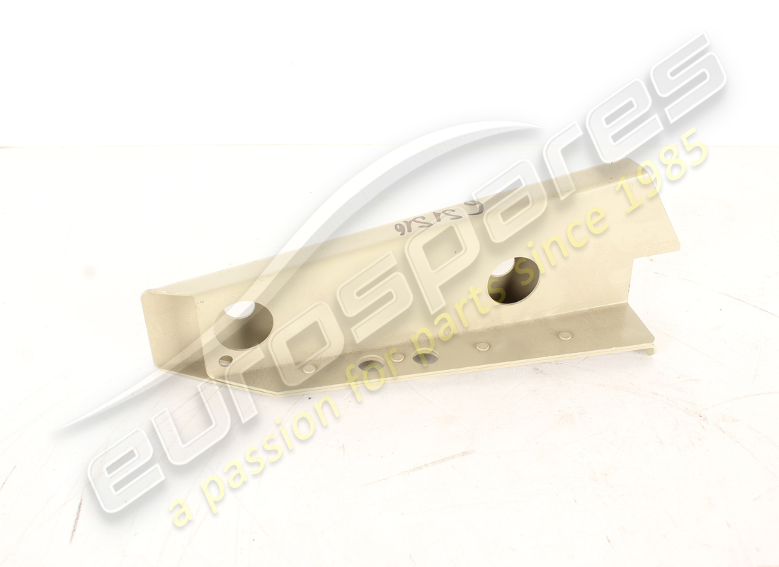 nuova ferrari staffa laterale destra. numero parte 68027011 (1)