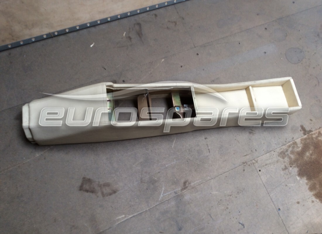 USATA Ferrari CONSOLE COPERTURA TUNNEL IMBOTTITA. NUMERO PARTE 645000.. (1)