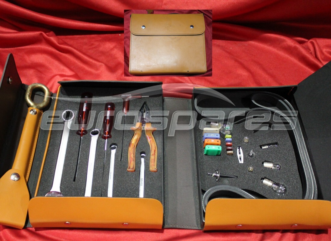 nuova ferrari borsa kit attrezzi completa. numero parte 202875 (1)