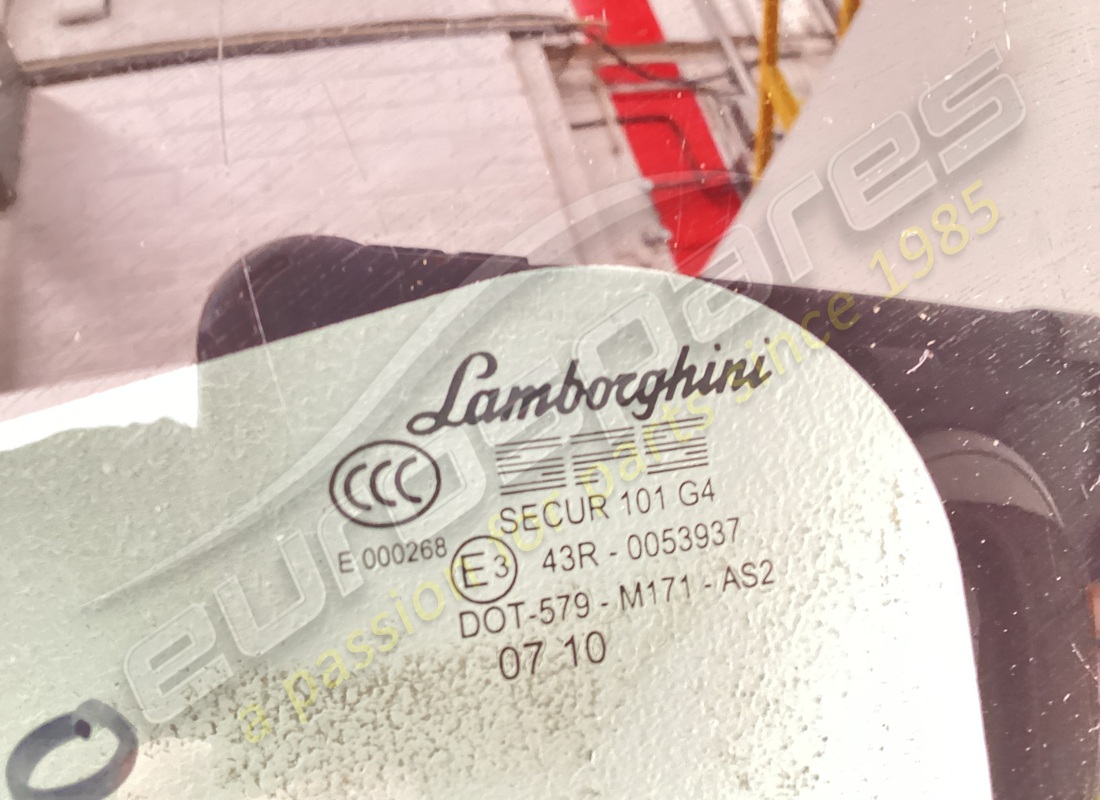 finestrino laterale posteriore lamborghini usato. numero parte 418845300 (2)
