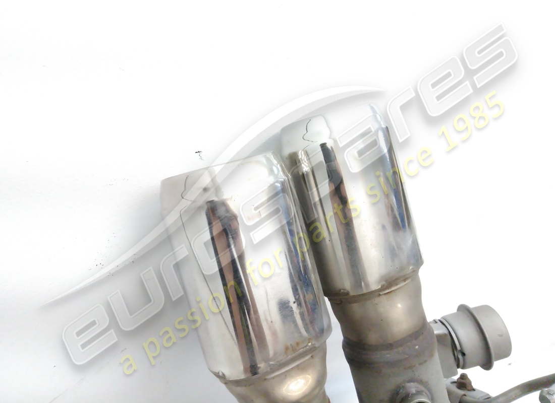 maserati silenziatore posteriore destro usato. numero parte 204479 (4)