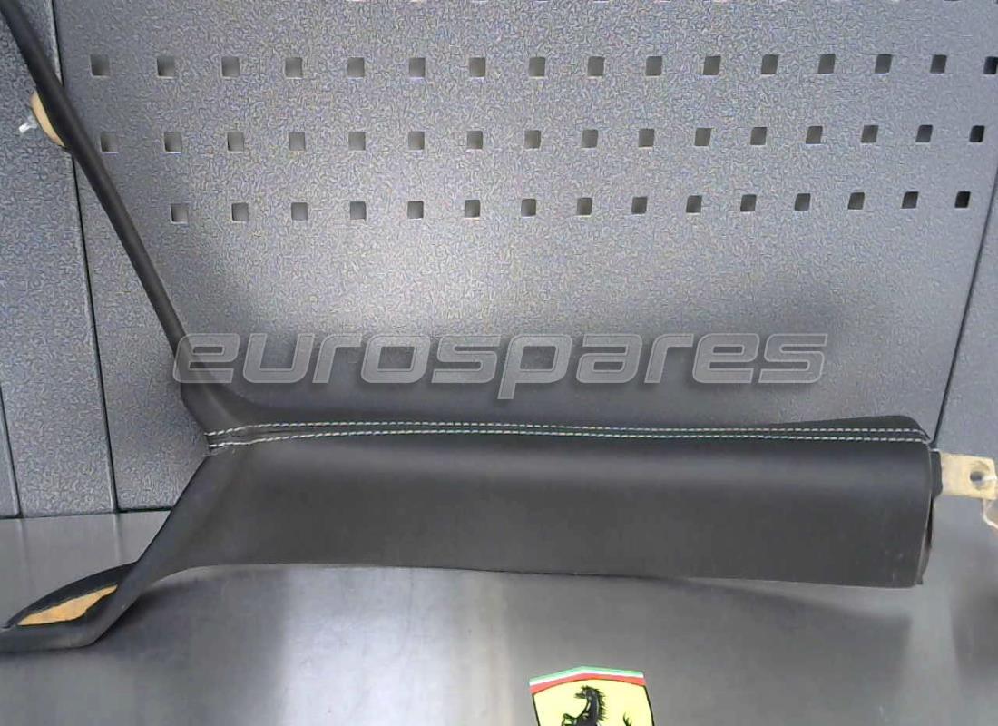 USATO Ferrari RIVESTIMENTO PILASTRO PARABREZZA SX. NUMERO PARTE 807051.. (1)