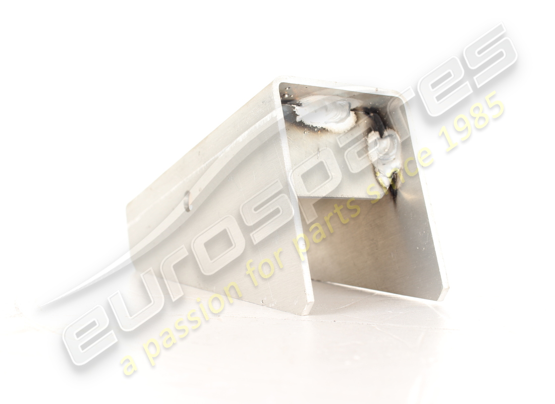 nuovo ferrari supporto di montaggio staffa coperchio sinistro. numero parte 84352400 (2)