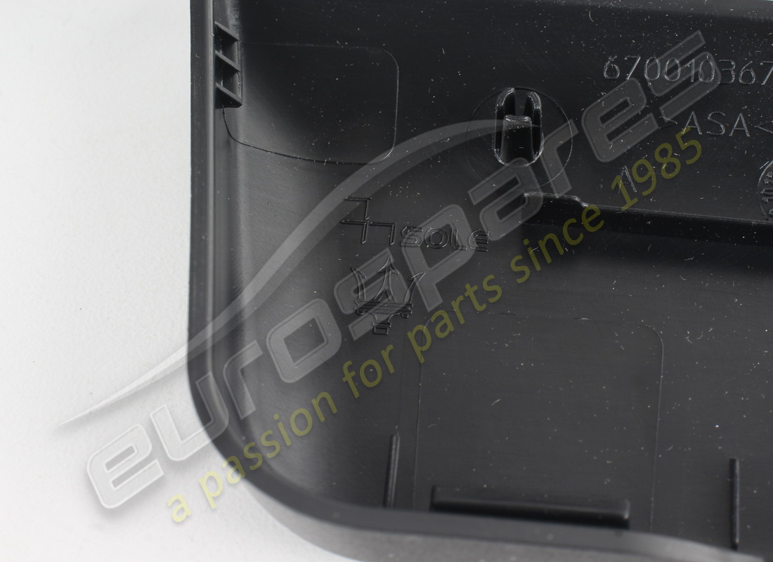 nuovo maserati modanatura access. numero parte 670013465 (3)