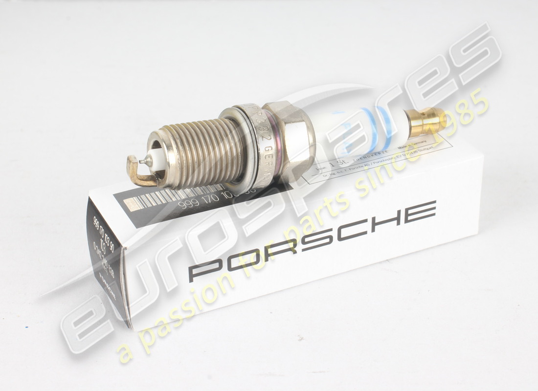 nuova candela porsche. numero parte 99917010390 (1)