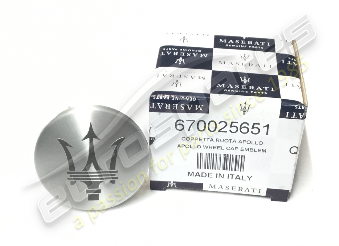 nuovo distintivo per ruota maserati. numero parte 670025651 (1)