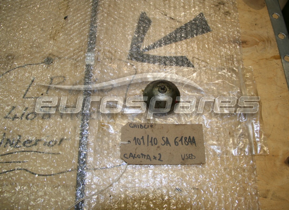 USATO Maserati CALOTTA TENUTA GRASSO SUI MOZZI ANTERIORI DA 42 - FINO AL DICEMBRE ' 67 . NUMERO PARTE 10110SA61844 (1)