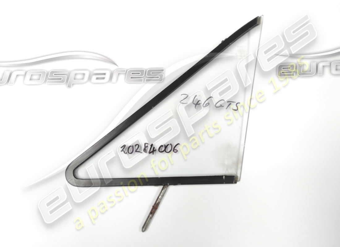 VETRO FANALE ANTERIORE DESTRO USATO Ferrari CON TELAIO GTS . NUMERO PARTE 20284006 (1)
