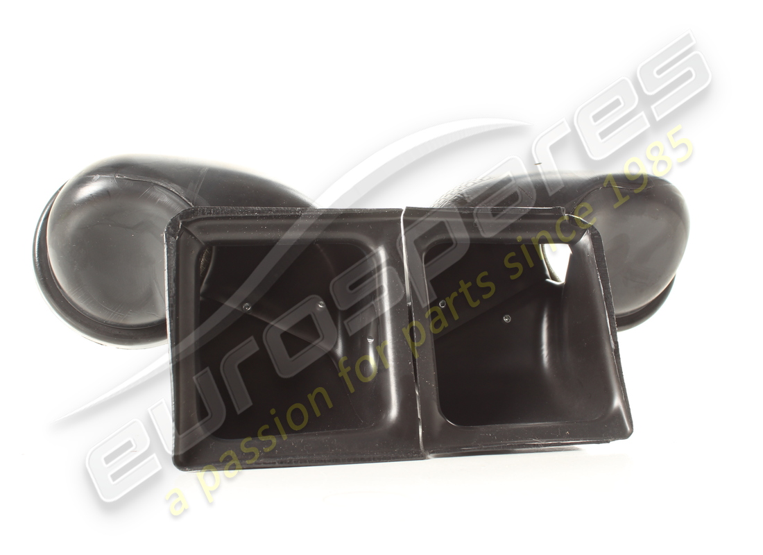 USED FERRARI CENTRE DUCT . PART NUMBER 85906700 (1)