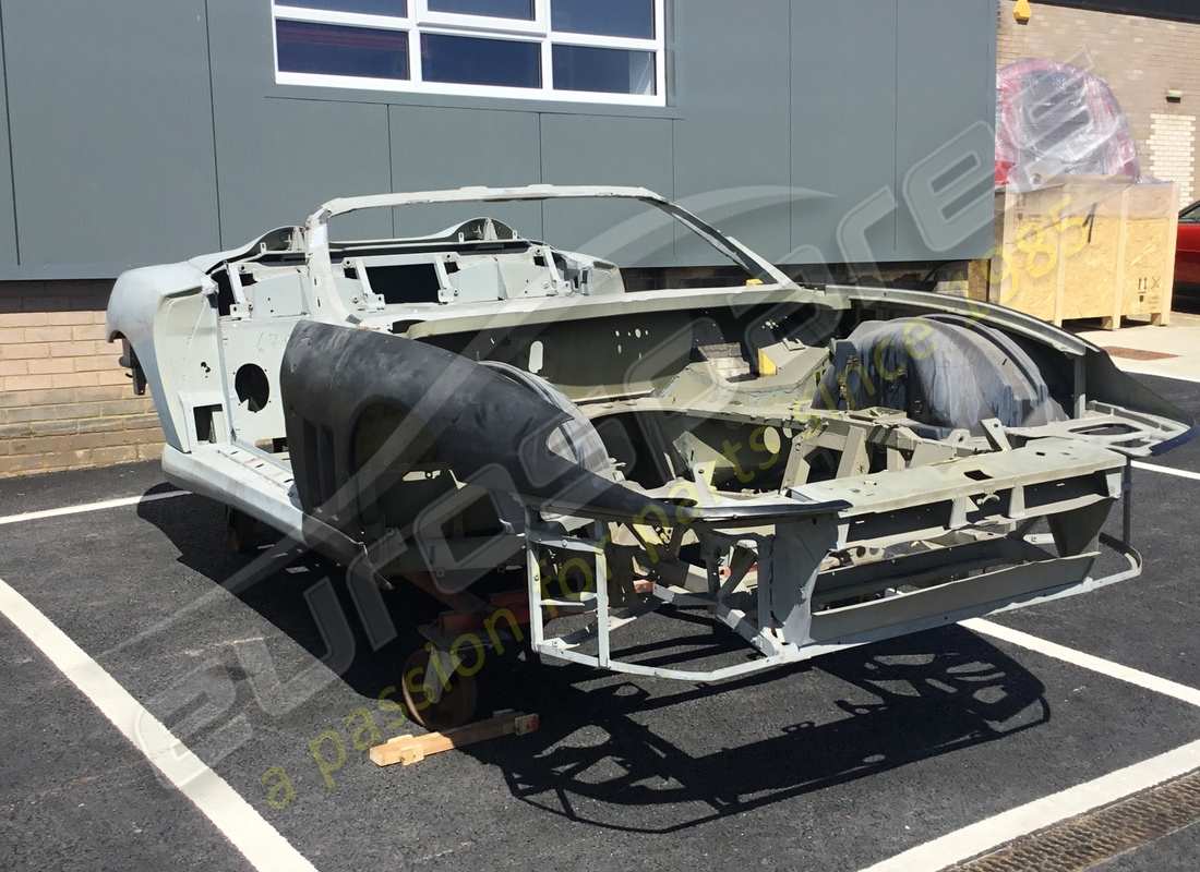 nuova carrozzeria e pannelli barchetta eurospares ferrari 550. numero parte eap1227196 (3)