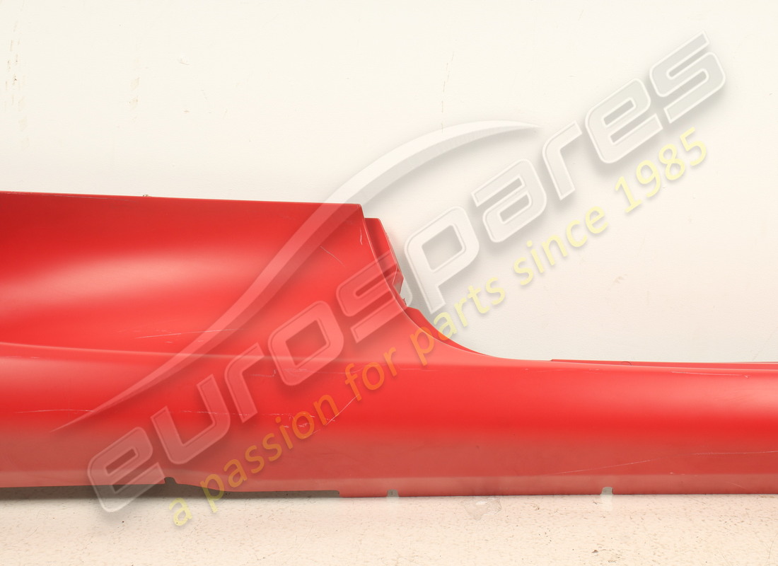 rivestimento sottoporta dx usato ferrari. numero parte 66099410 (3)