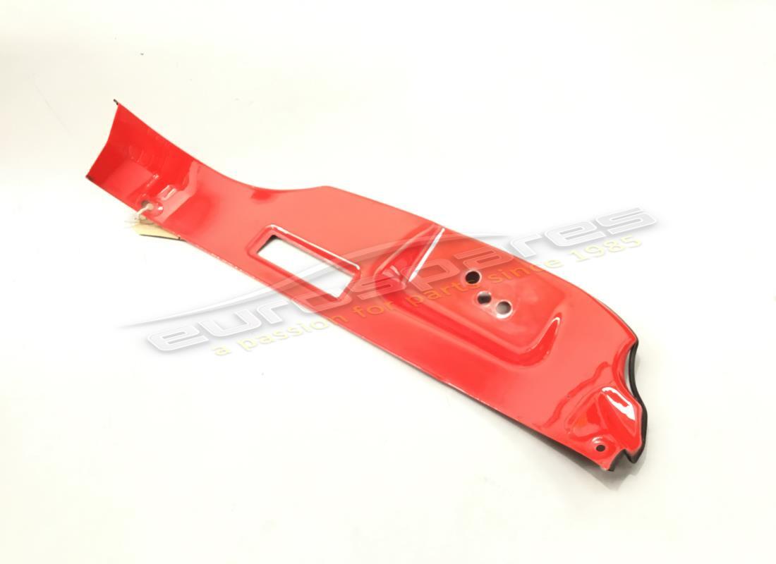 USATO Ferrari COPRILESENA PARAFANGO POST D . NUMERO PARTE 68650811 (1)