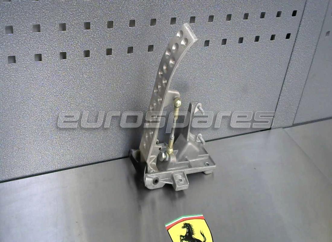 PEDALE ACCELERATORE Ferrari USATO. NUMERO PARTE 196273 (1)