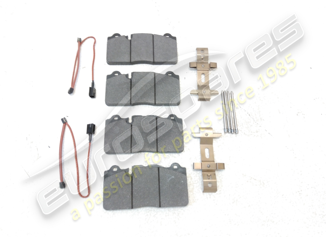 nuovo ferrari set di pastiglie anteriori con molla. numero parte 70001840 (3)