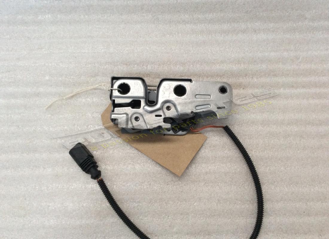 NUOVA Lamborghini CHIUSURA DEL COFANO. NUMERO PARTE 5M1823509D (1)