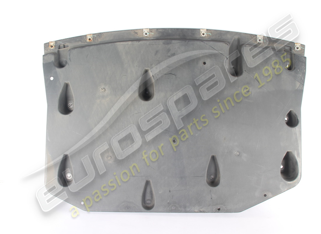SCUDO AERODINAMICO POSTERIORE USATO Maserati . NUMERO PARTE 670031359 (1)