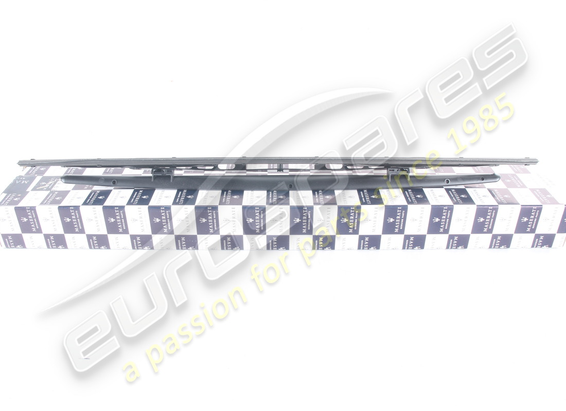nuova maserati spazzola tergicristallo. numero parte 66241600 (5)