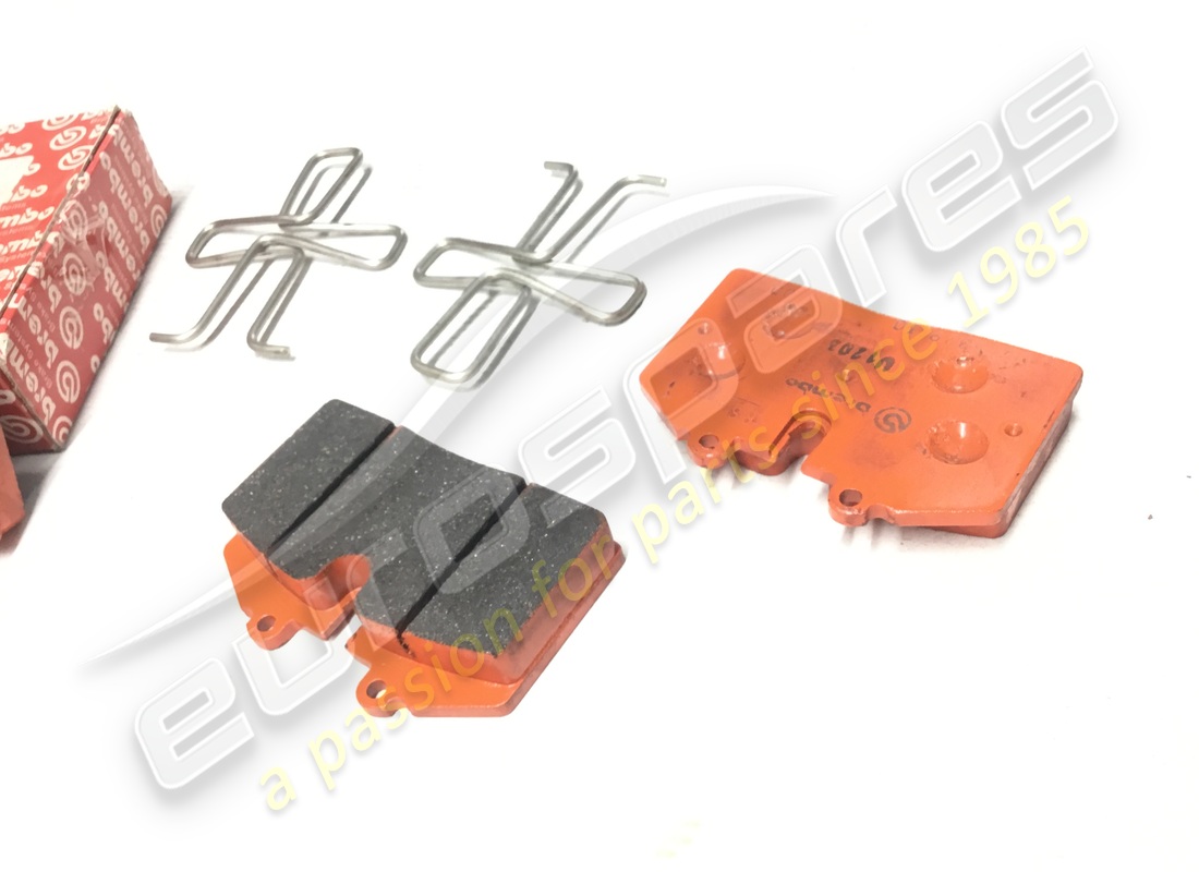 nuovo ferrari set pastiglie posteriori valido per fiorano. numero parte 70000913 (2)