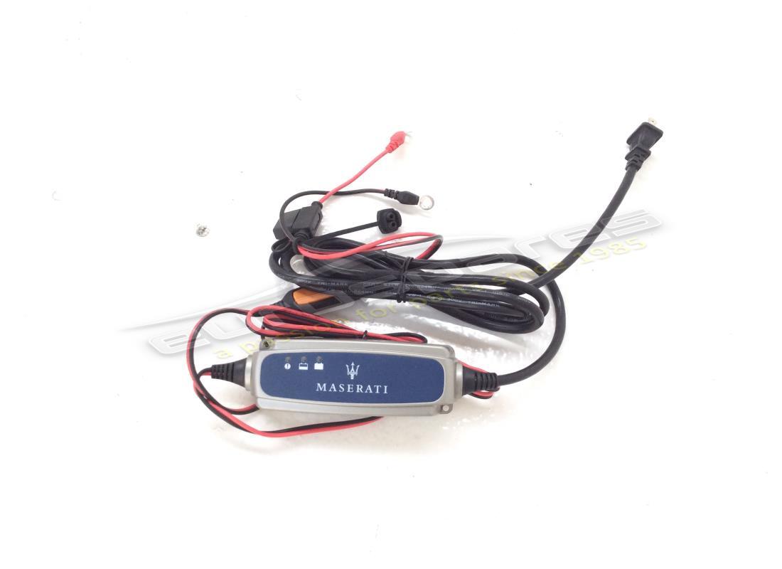 USATO Maserati MANTIENITORE DI CARICA BATTERIA 800-USA . NUMERO PARTE 920001808 (1)