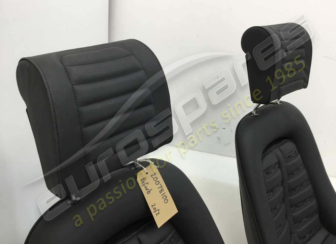 ricondizionato ferrari 246 gt/gts rhd posti a sedere in nero. numero parte 20078100 (4)