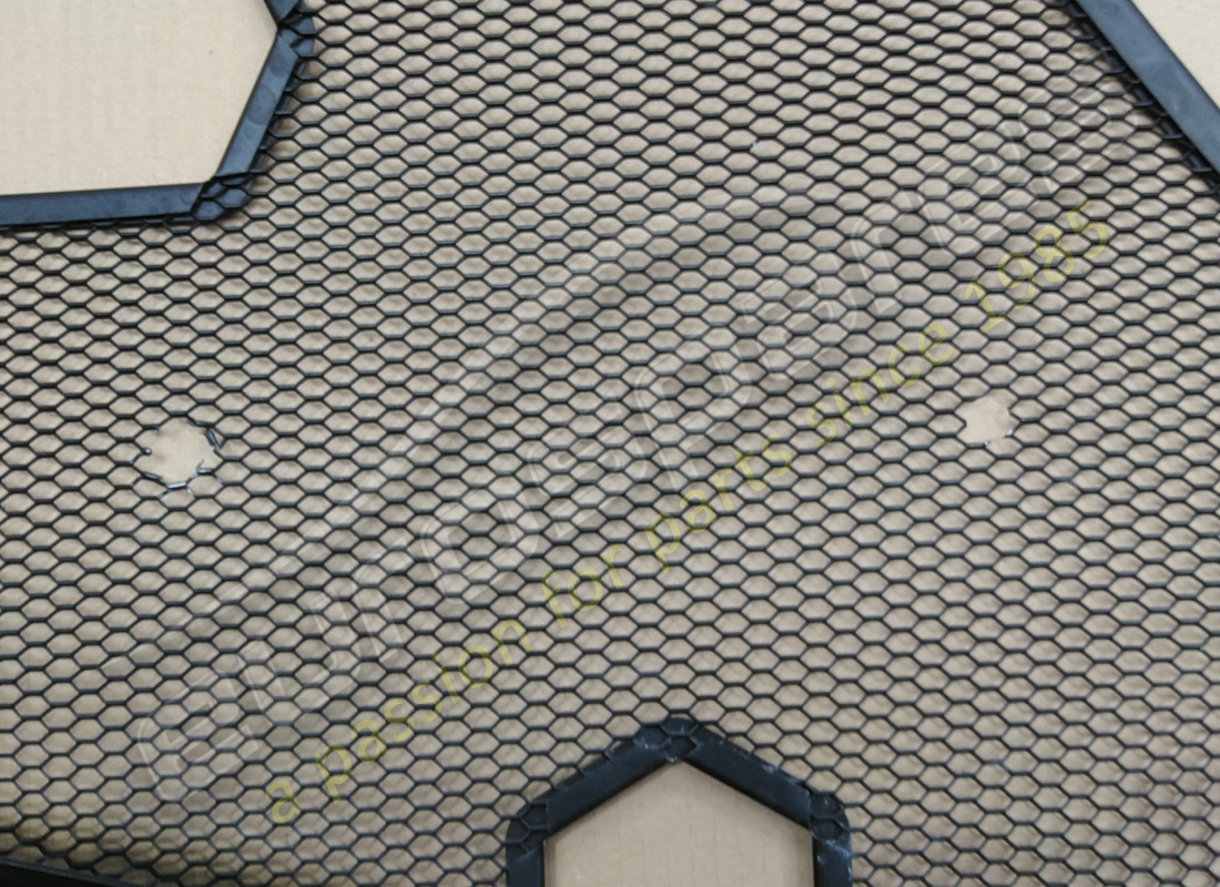 copertura lamborghini danneggiata. numero parte 470103786l (4)