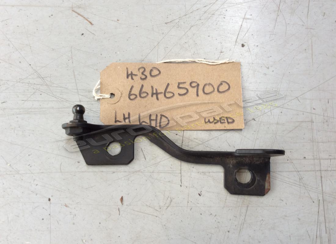 USATO Ferrari STAFFA SX. NUMERO PARTE 66465900 (1)