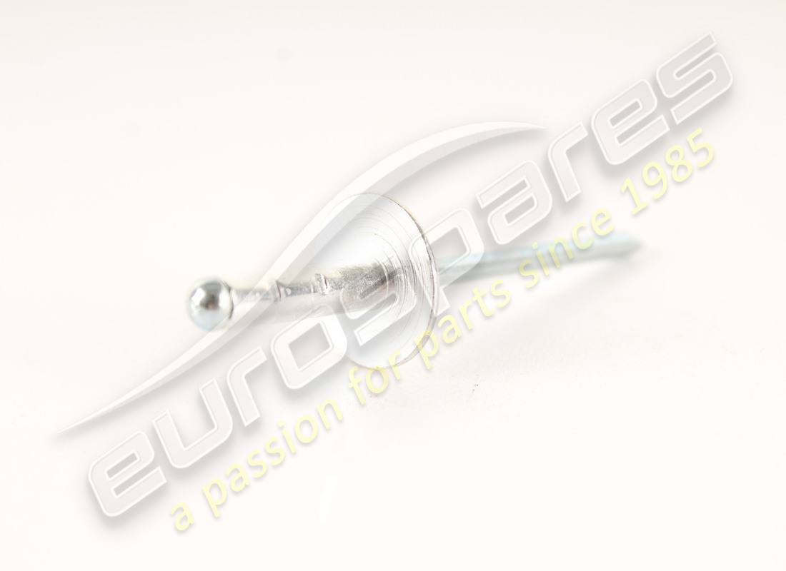 nuovo maserati rivetto. numero parte 675000323 (1)