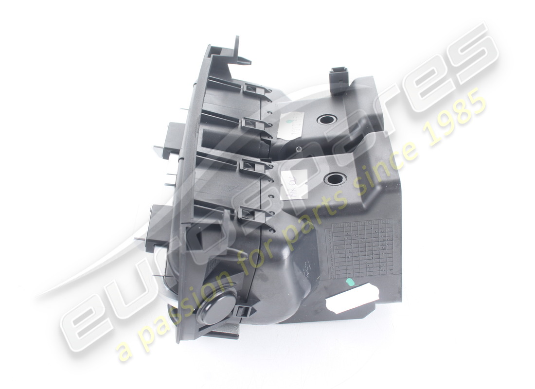 NUOVA MASERATI PRESA D'ARIA POSTERIORE. CODICE ARTICOLO 670150960 (3) nuova maserati presa d'aria posteriore. codice articolo 670150960 (3)