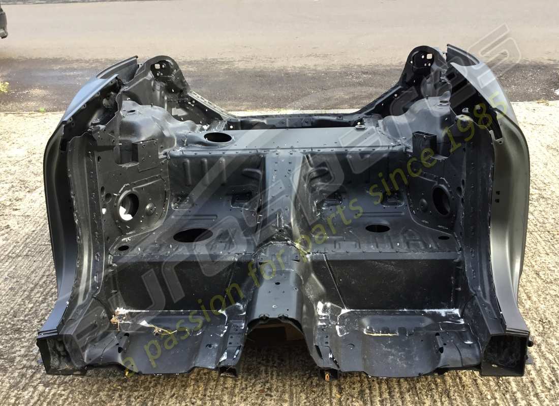 nuovo eurospares telaio posteriore. numero parte eap1373994 (4)