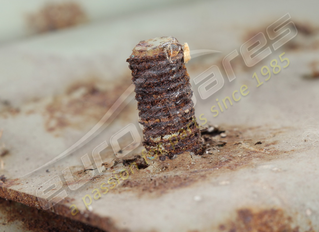 PARAURTI POSTERIORE FERRARI USATO. NUMERO PARTE 40018004 (7) paraurti posteriore ferrari usato. numero parte 40018004 (7)