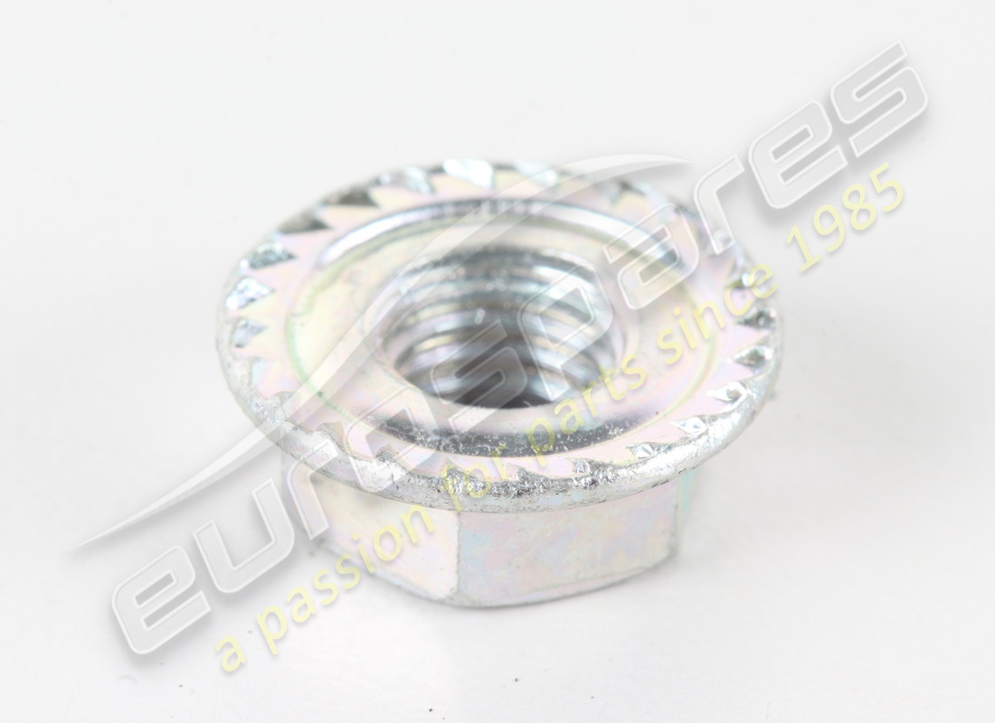 nuovo maserati dado. numero parte 13832211 (2)