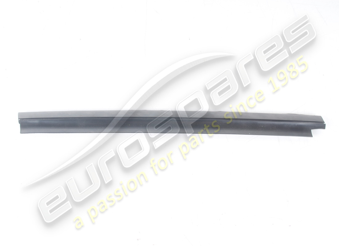 USATO Ferrari MODANATURA DESTRA . NUMERO PARTE 61538900 (1)