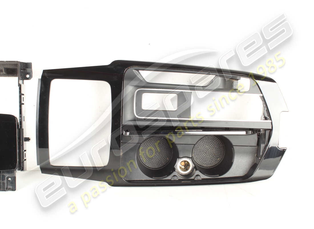 VANO PORTAOGGETTI TUNNEL USATO MASERATI BLA. NUMERO PARTE 673011000 (4) vano portaoggetti tunnel usato maserati bla. numero parte 673011000 (4)