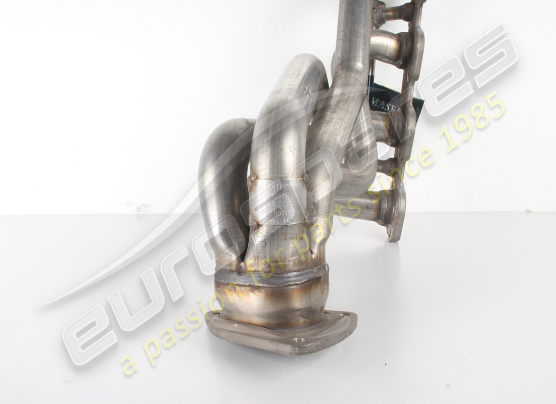 nuovo maserati collettore di scarico dx completo. numero parte 195117 (4)