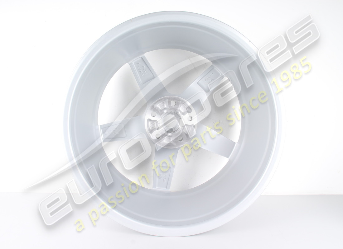 NUOVA RUOTA POSTERIORE FERRARI. NUMERO PARTE 328467 (3) nuova ruota posteriore ferrari. numero parte 328467 (3)