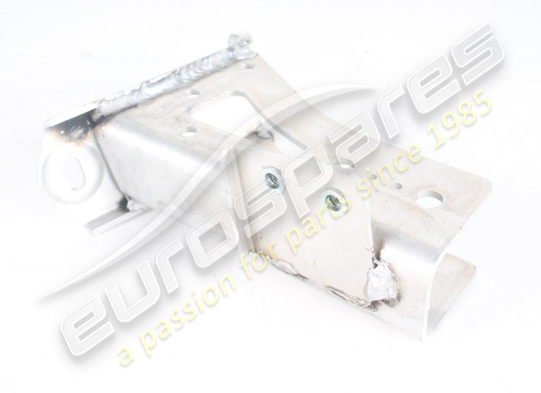 USATO Ferrari STAFFA FISSAGGIO TRAVERSA NUMERO PARTE 82915700 (1)