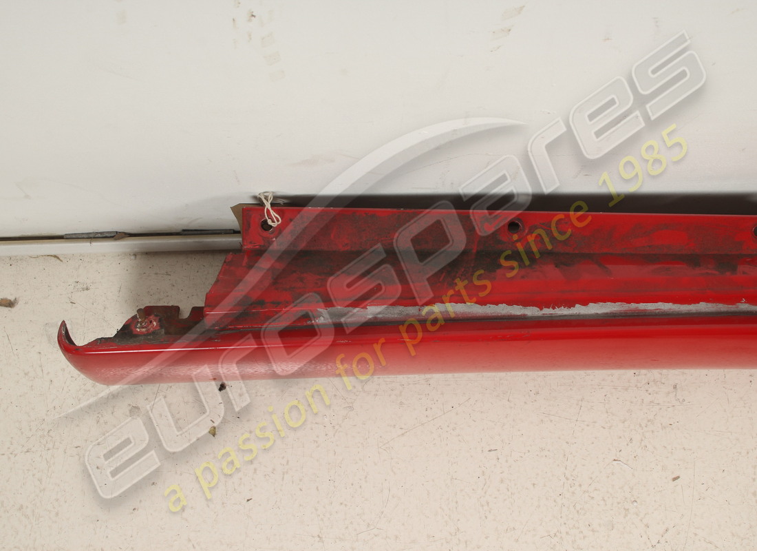 rivestimento sottoporta sx usato ferrari. numero parte 66099510 (13)