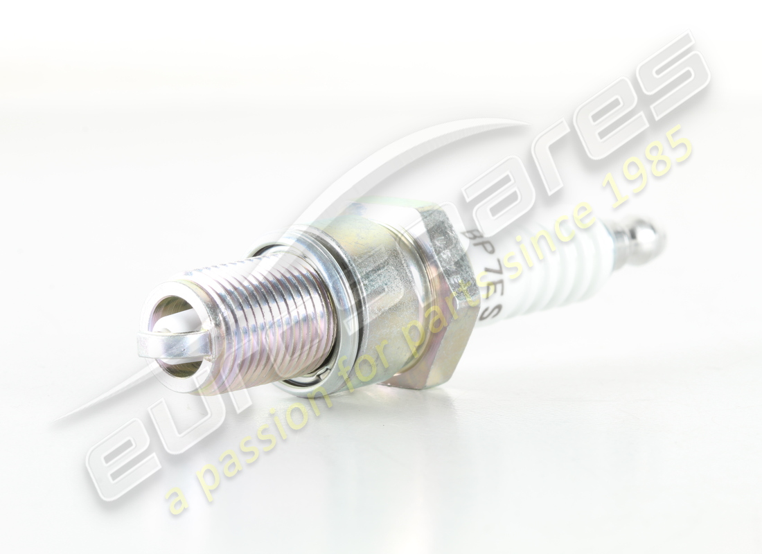 NUOVA CANDELA NGK. NUMERO PARTE 107603 (2) nuova candela ngk. numero parte 107603 (2)