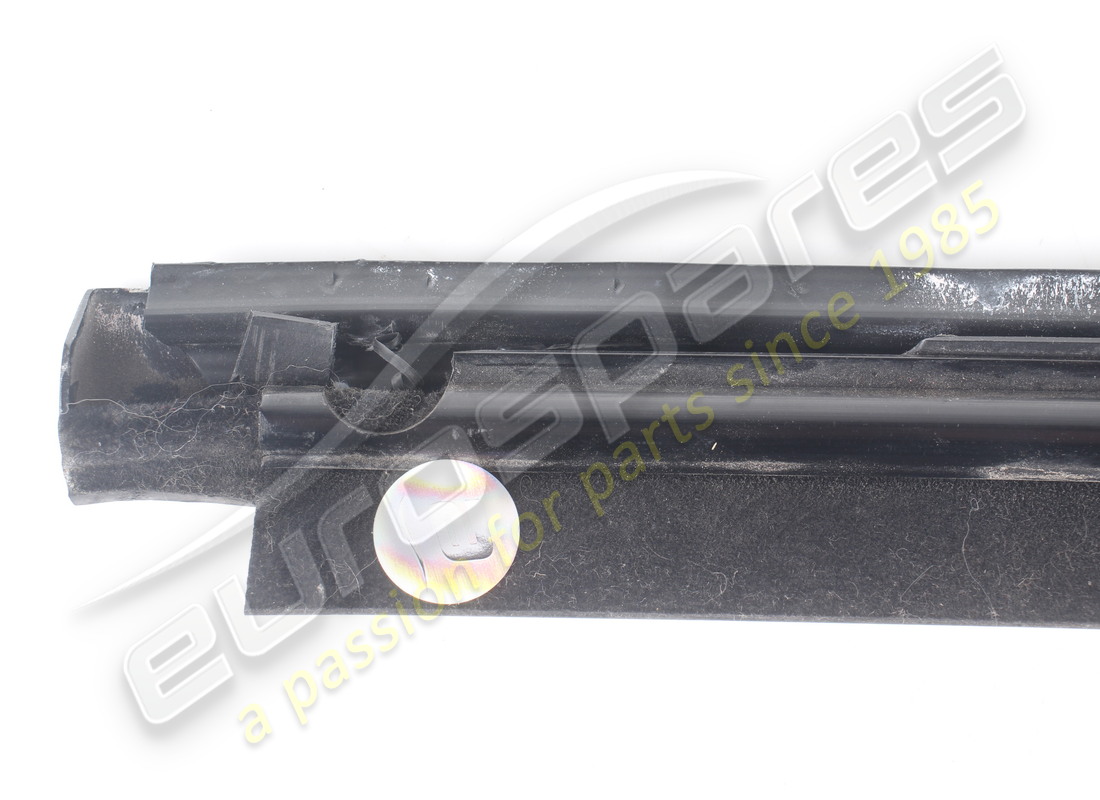 usato ferrari modanatura destra. numero parte 61538900 (5)