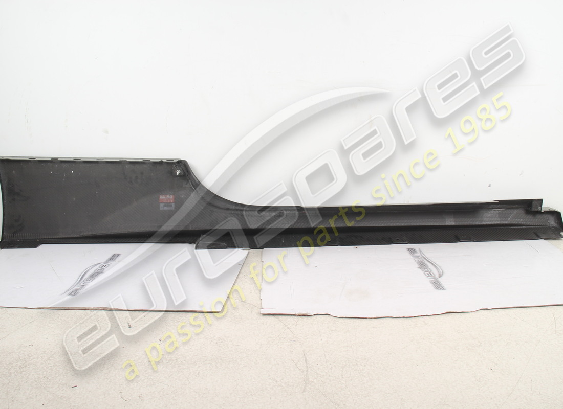 nuovo ferrari rivestimento sottoporta sx. numero parte 83261500 (4)