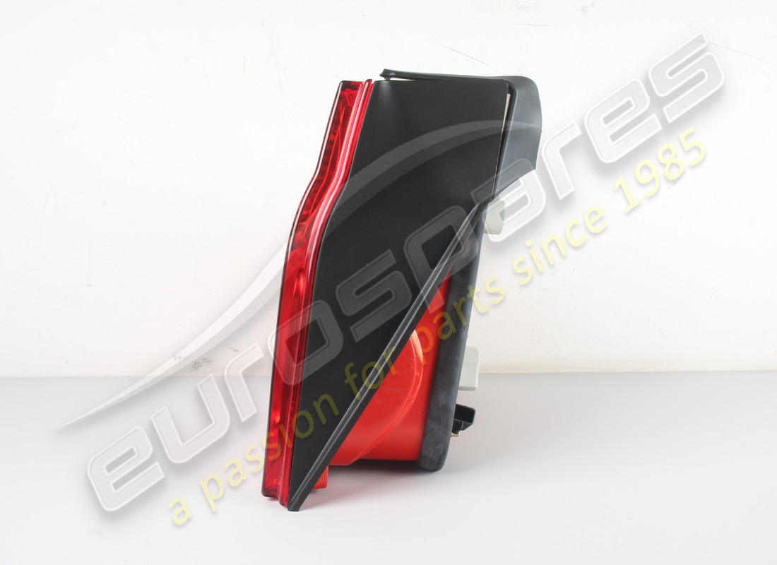 nuovo maserati fanale posteriore sinistro spider. numero parte 186687 (3)