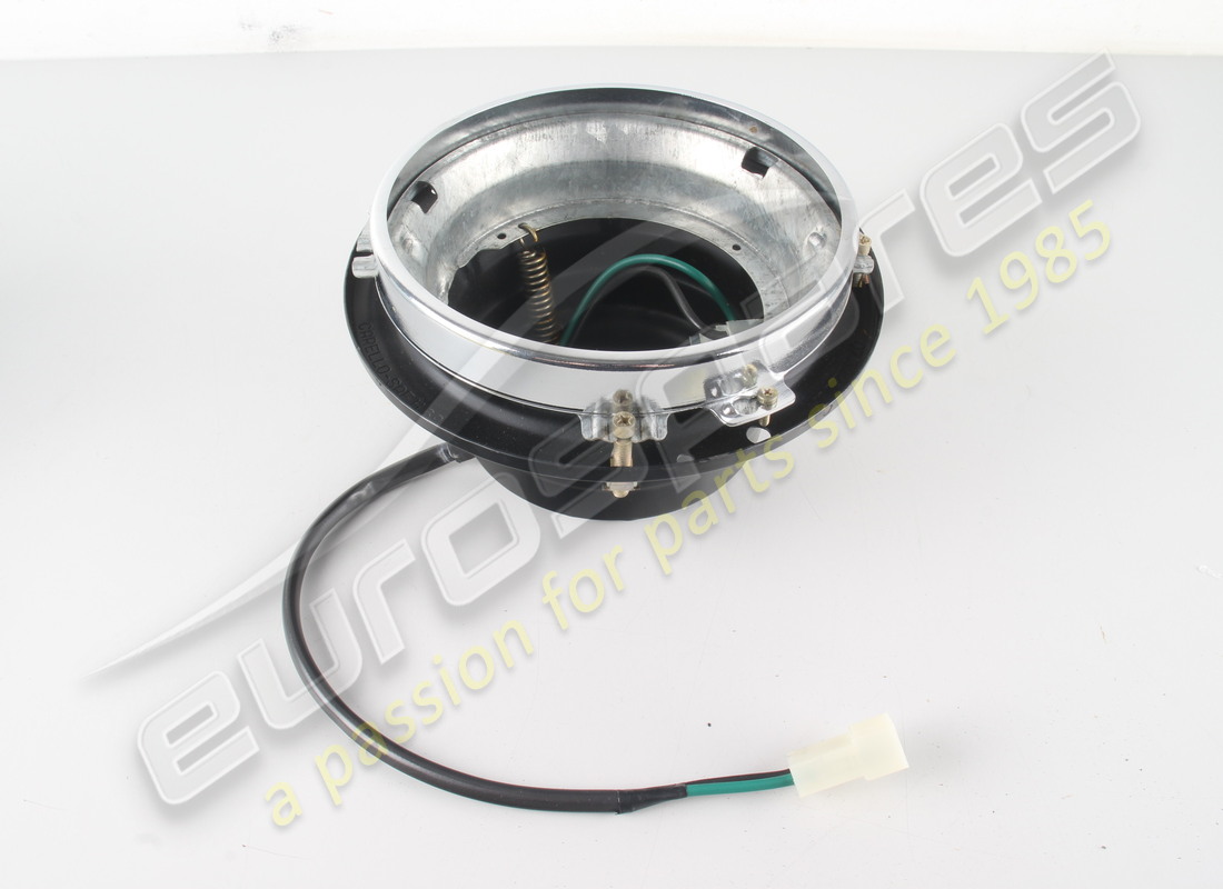 nuovo maserati scatola contorno fari. numero parte 107abl66271 (1)