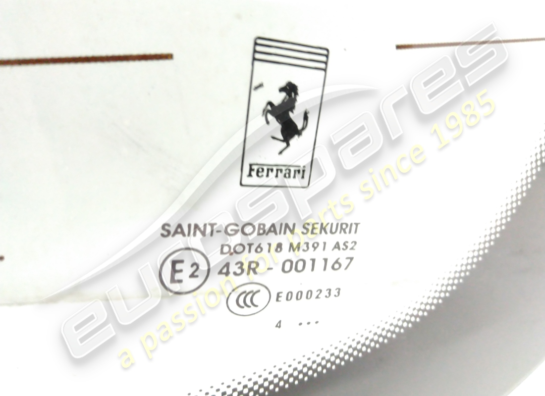 schermo posteriore ferrari usato. numero parte 84265200 (2)