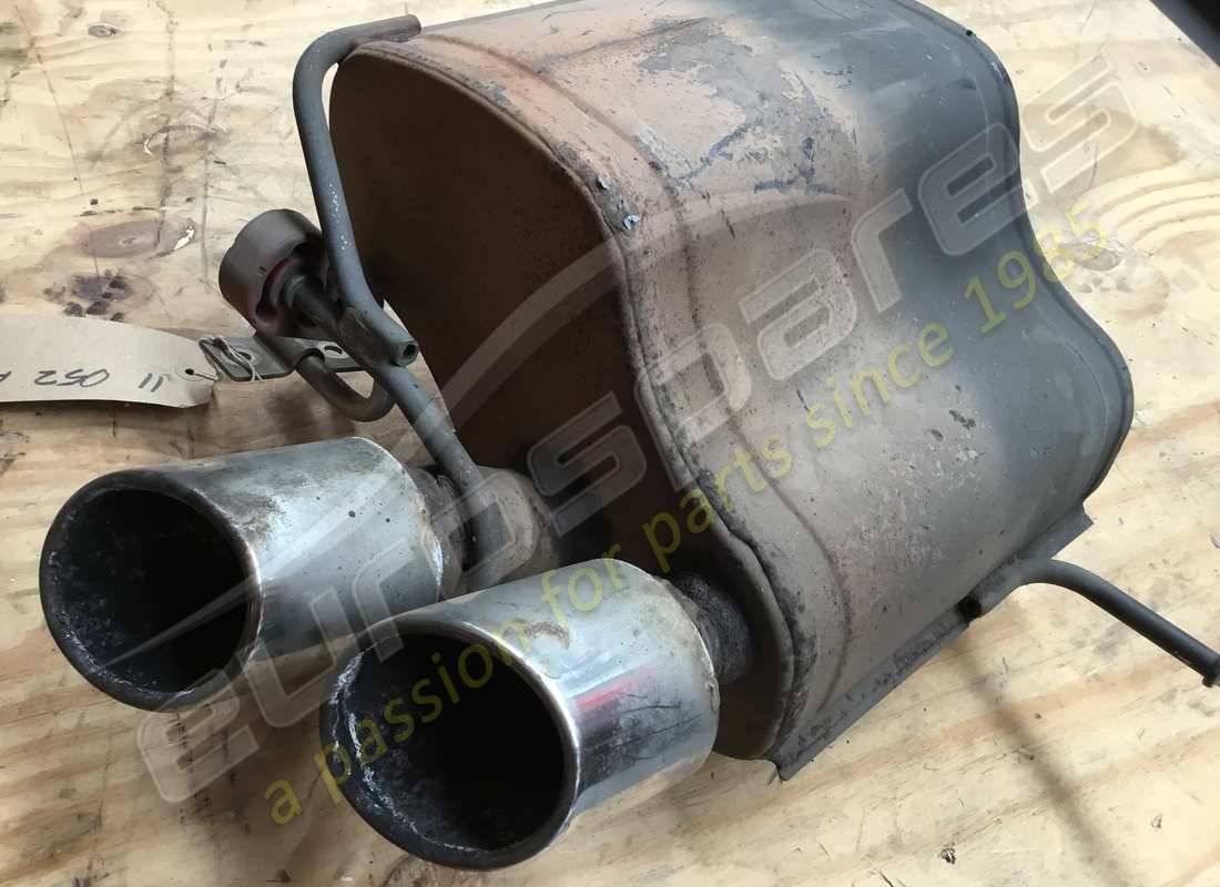 maserati silenziatore posteriore sx usato. numero parte 237724 (3)