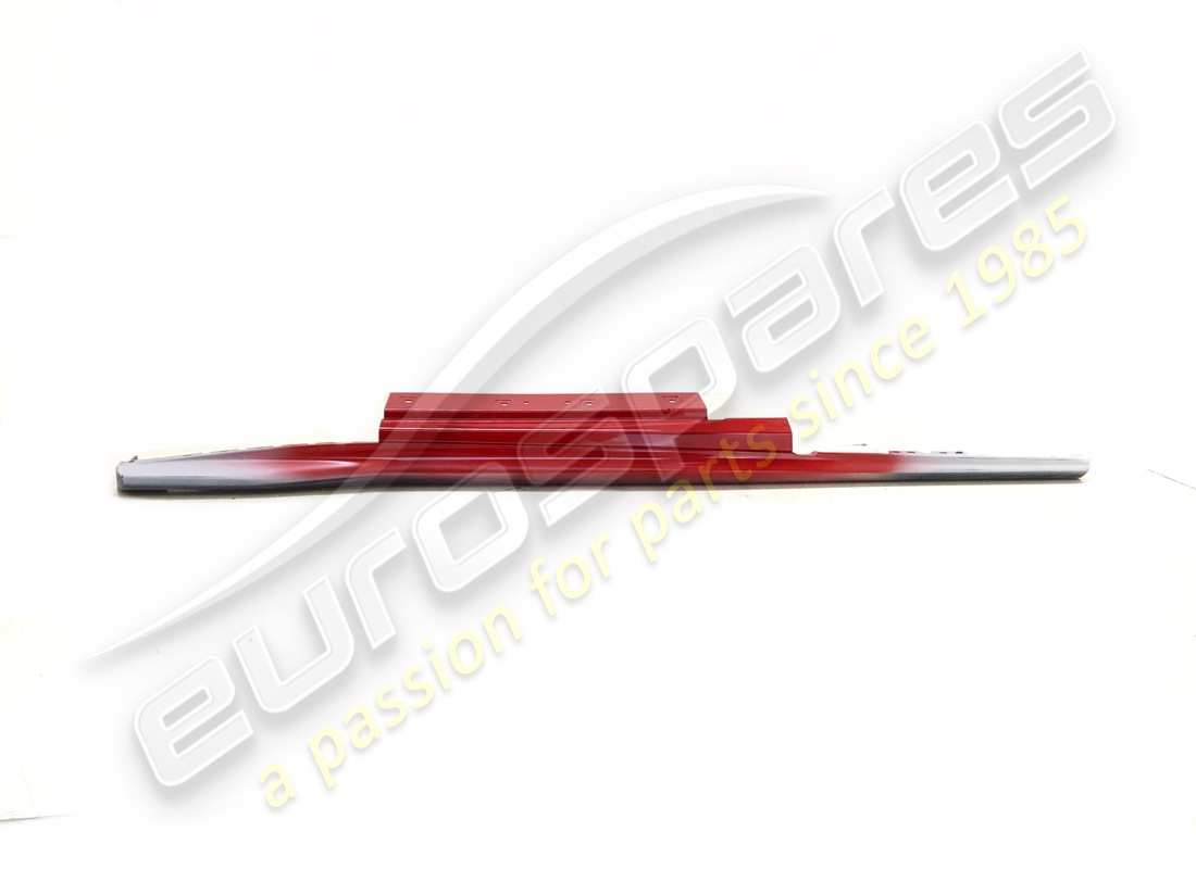 NUOVO (ALTRO) Ferrari COPERTURA SOGLIA ESTERNA DESTRA COMPLETA. NUMERO PARTE 88068610 (1)